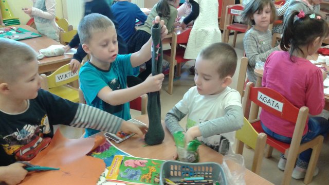 grupa iv - przygotowanie prac  na konkurs plastyczny mj przyjaciel-pluszowy mi 7